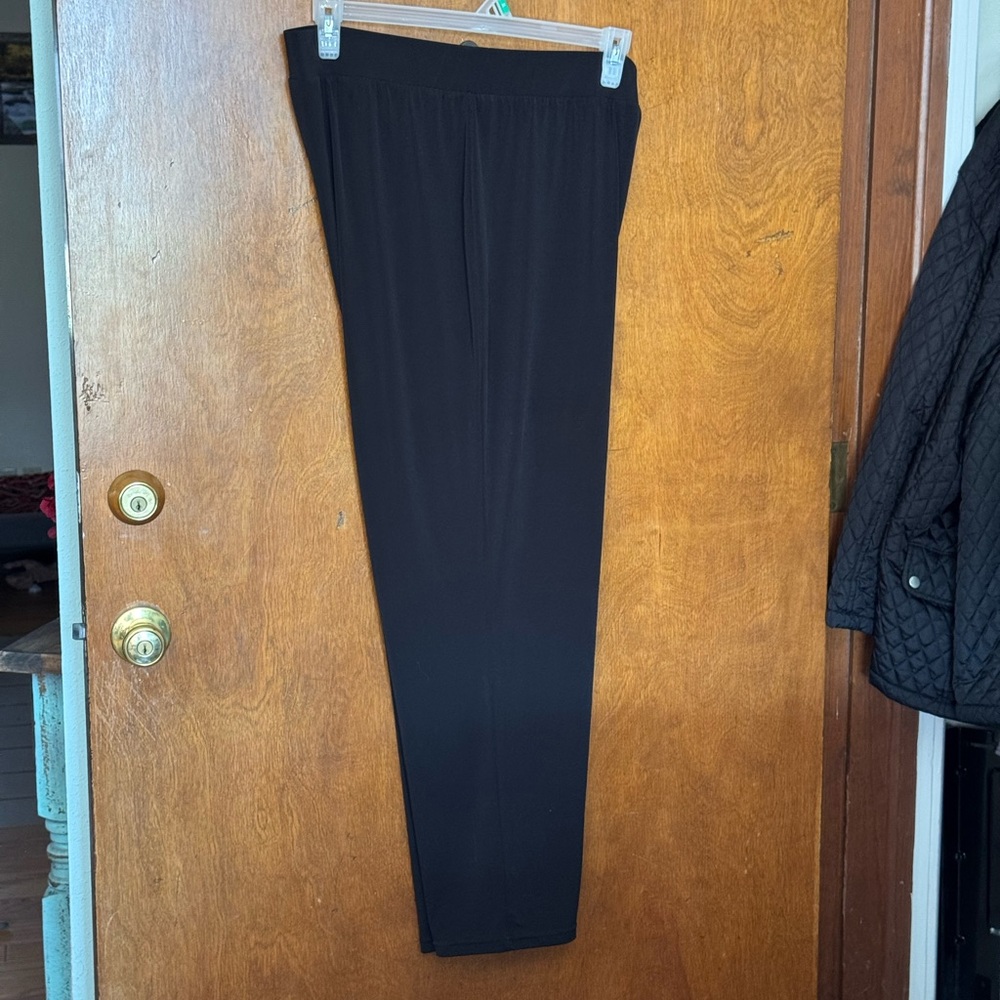 Silky, drapey taper leg yoga pants/joggers.  With wide elastic waist band